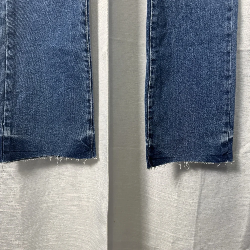 Forever 21 Denim Medium Washed Midrise Slimfit Bootcut Leg Sz 27 Distressed New - Picture 6 of 13